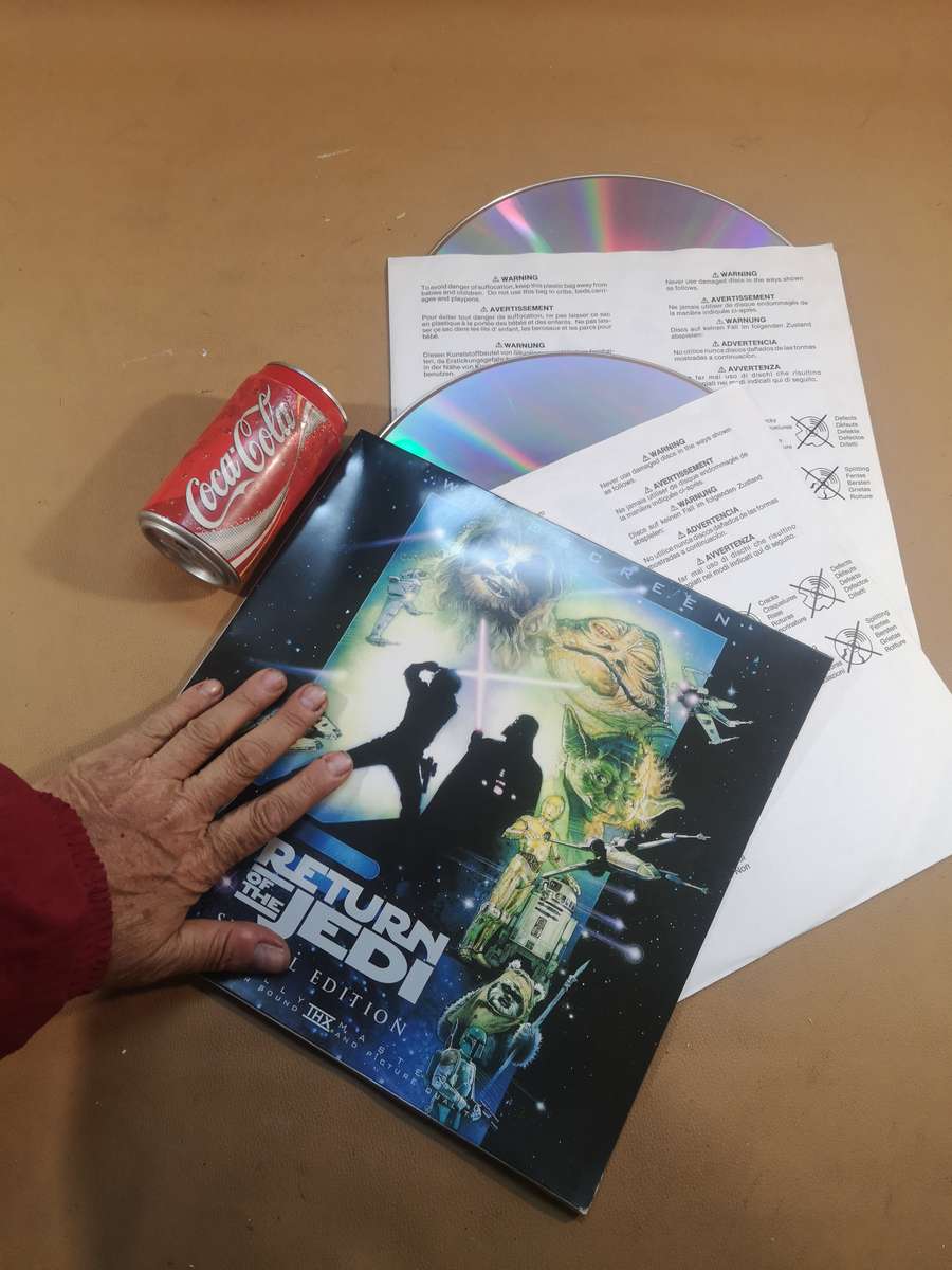 Star Wars The Empire Strikes Back Rare Special Edition laserDisc