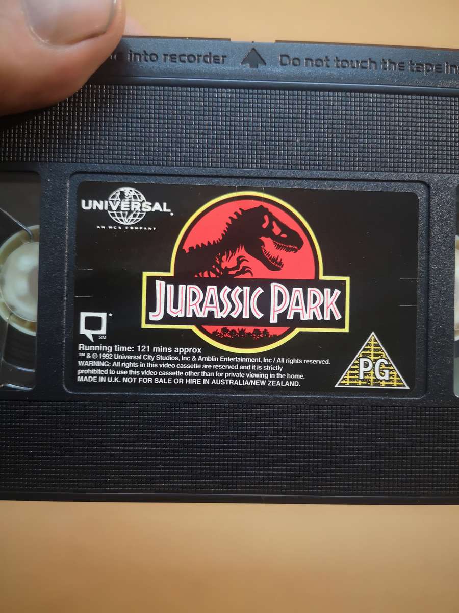 Ultra Rare!! 1993 - Jurassic park VHS video tape - Collectors edition 3D fossil edition