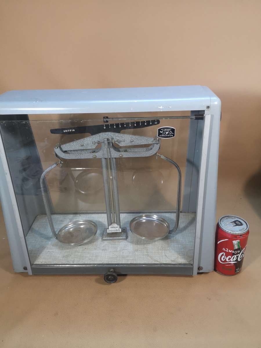 Vintage GRIFFIN & GEORGE 1950s laboratory balance/ scales