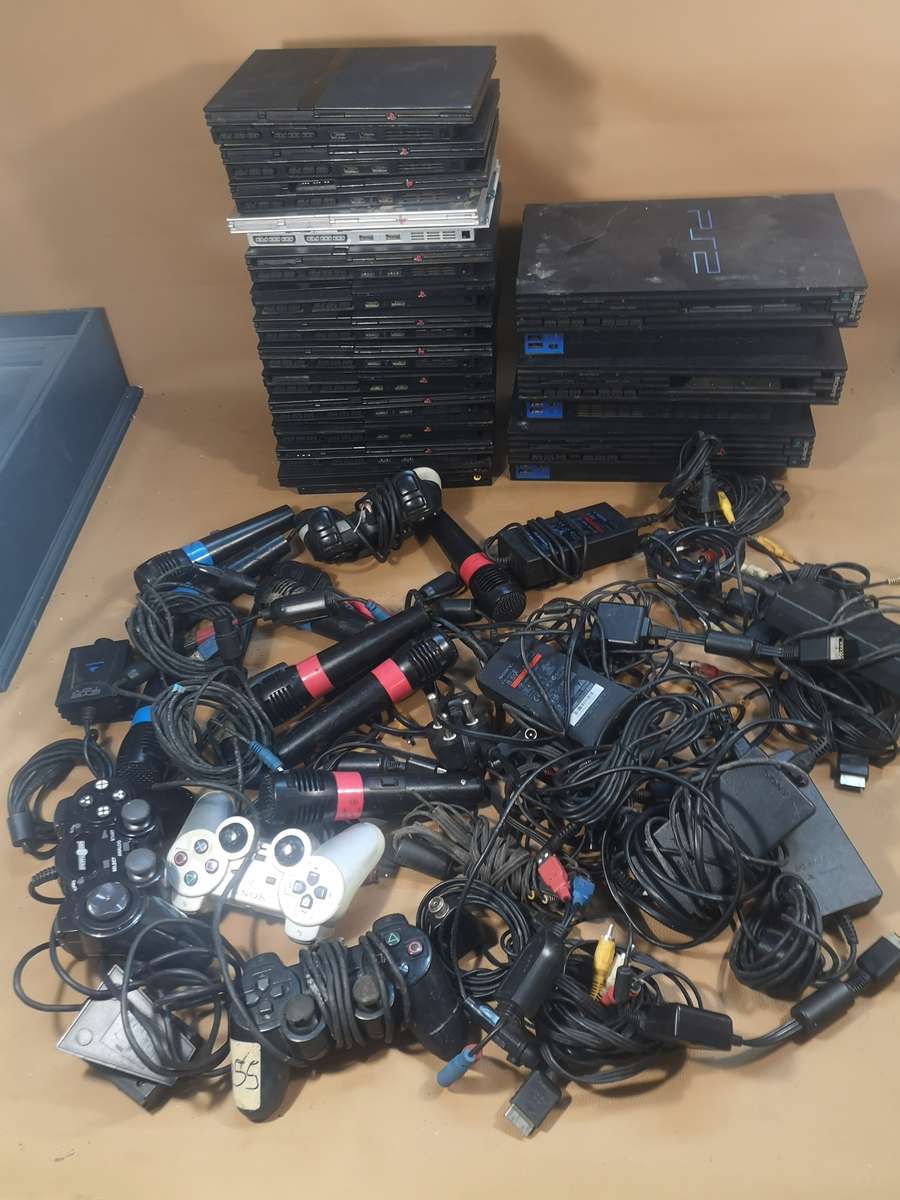PLAY STATION 2 Bundle for Spares or Repairs