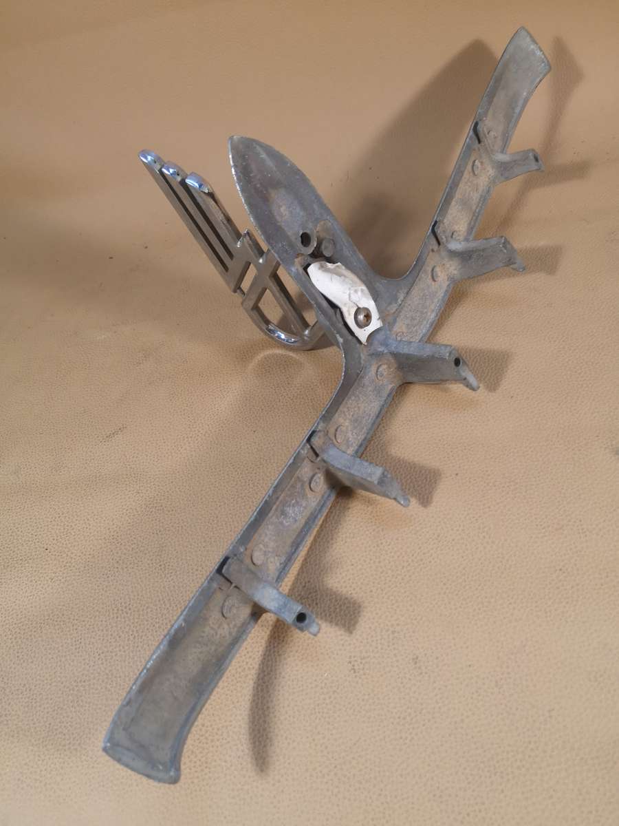 Vintage Austin Cambridge Hood Ornament