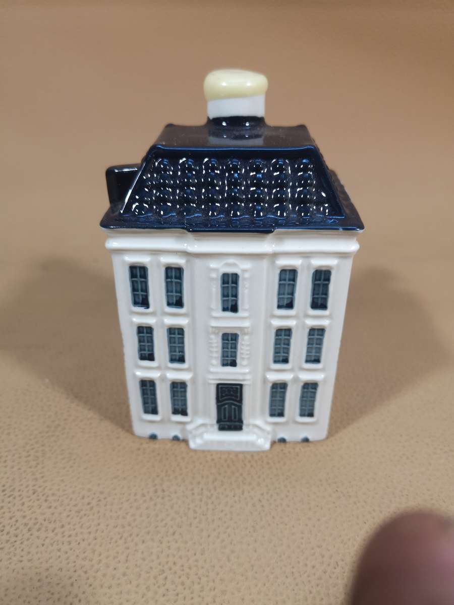 Vintage KLM Airlines Blue Delft House No 93 - Full