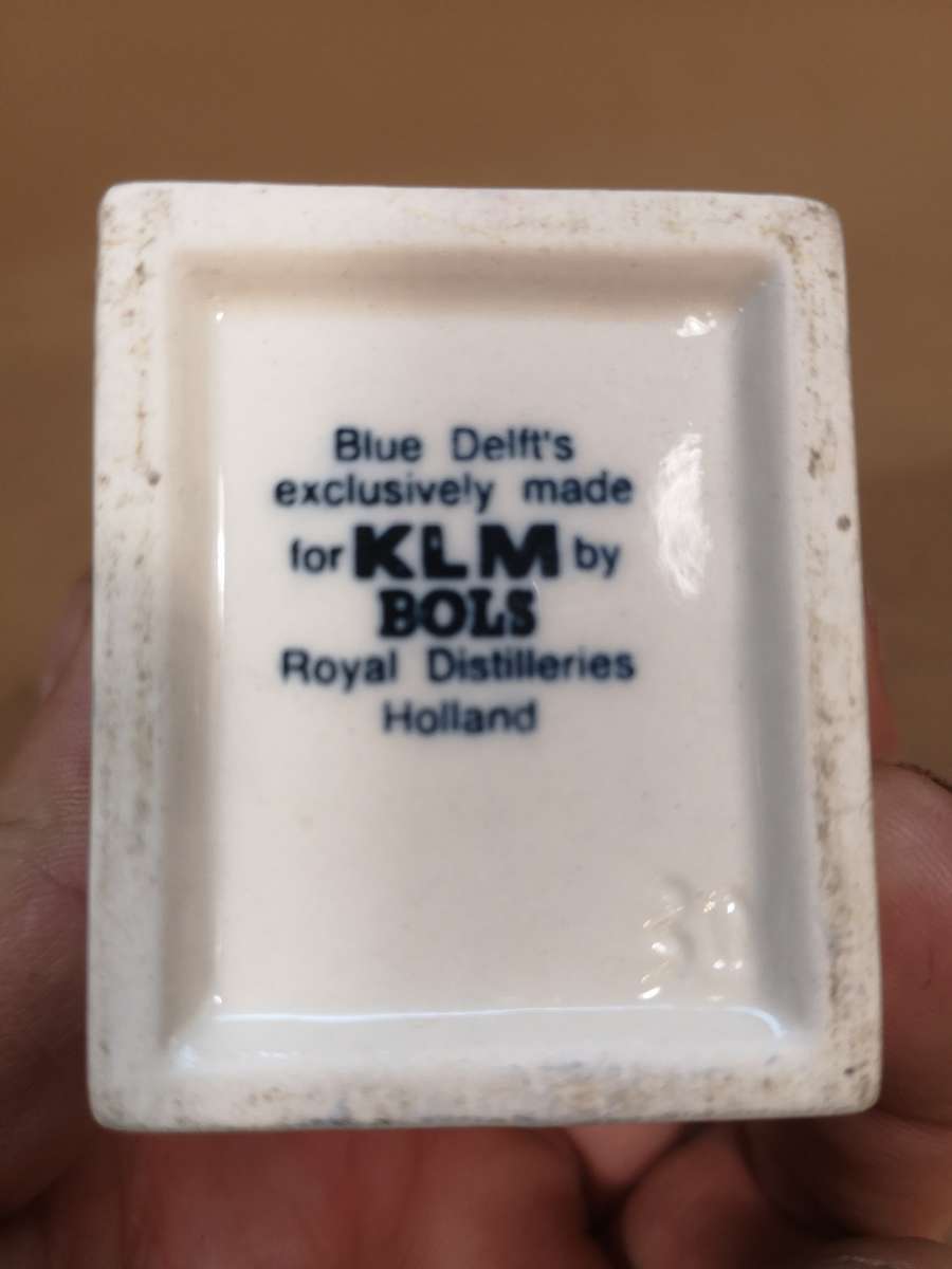 Vintage KLM Airlines Souvenir Bols Delft House #30 (Sealed Full)