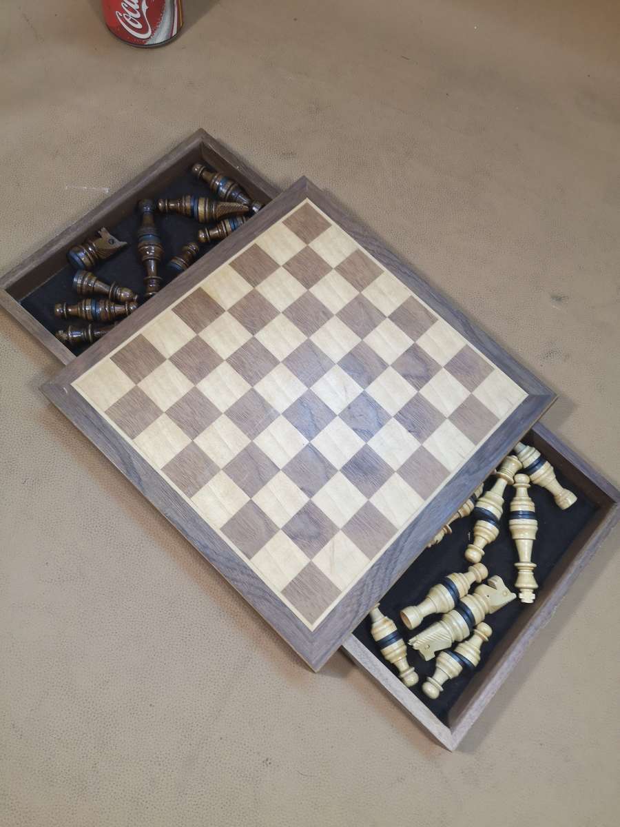 Magnificent Walnut Magnetized Chess Set With Staunton Wood Chessmen