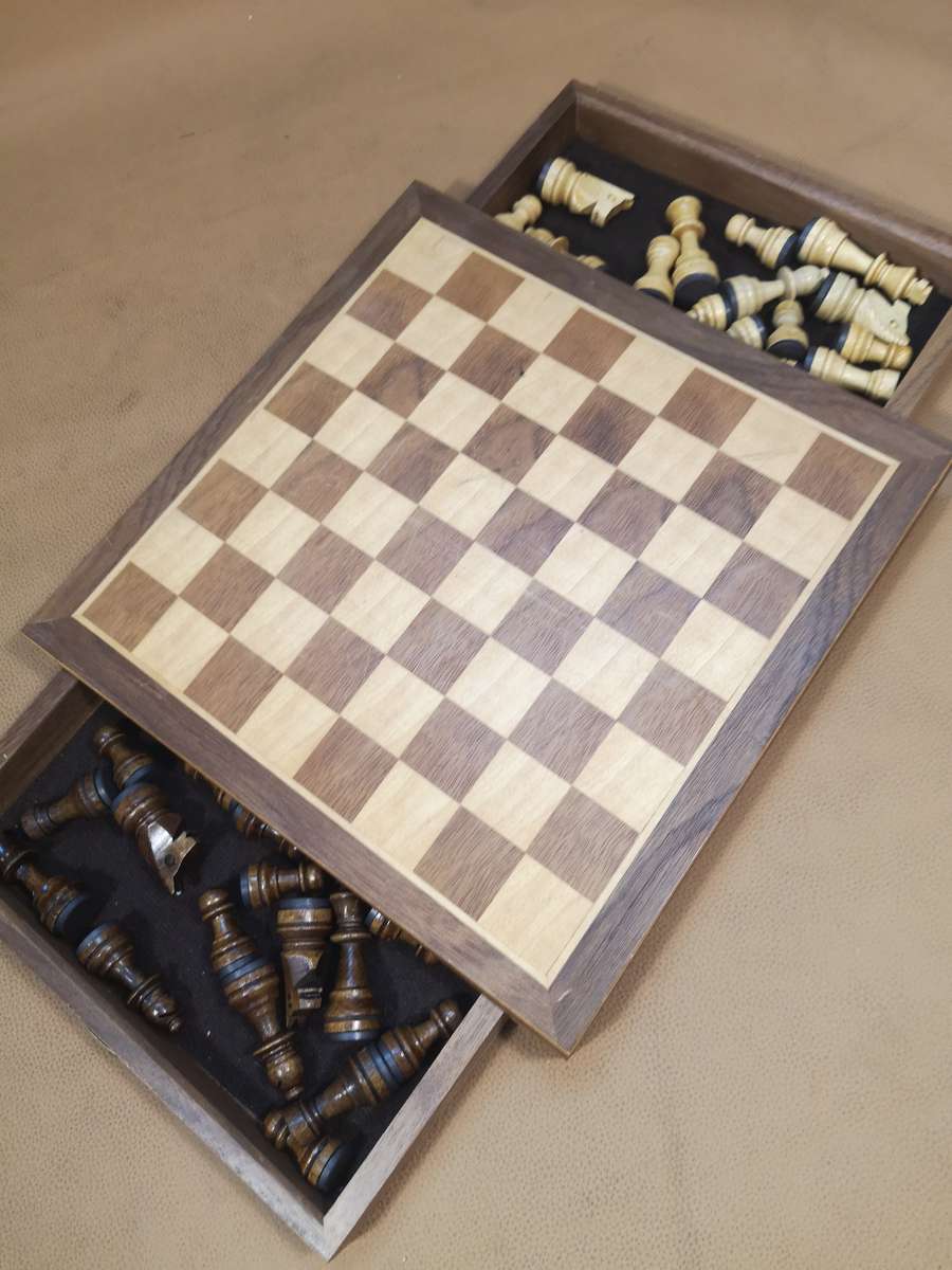 Magnificent Walnut Magnetized Chess Set With Staunton Wood Chessmen