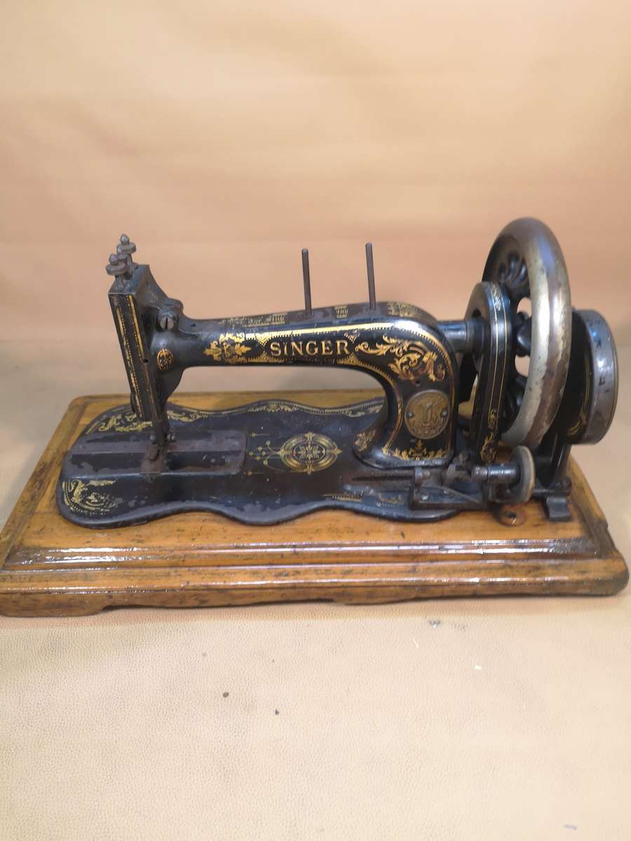 159 Year Old Antique 1865 Singer MFC.Co.N.Y 12K Sewing Machine - Made In UK
