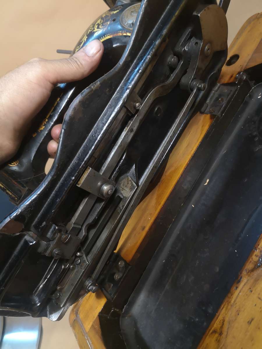 159 Year Old Antique 1865 Singer MFC.Co.N.Y 12K Sewing Machine - Made In UK