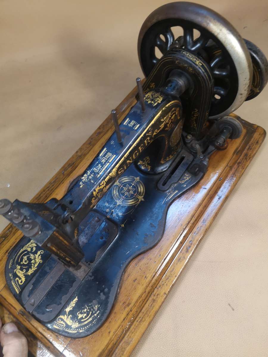 159 Year Old Antique 1865 Singer MFC.Co.N.Y 12K Sewing Machine - Made In UK