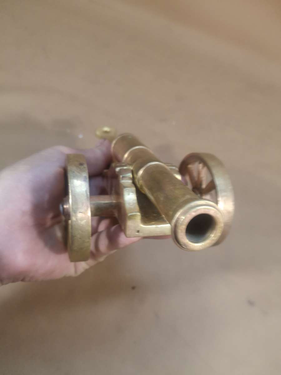 VERY HEAVY SOLID BRASS SIGNAL CANNON