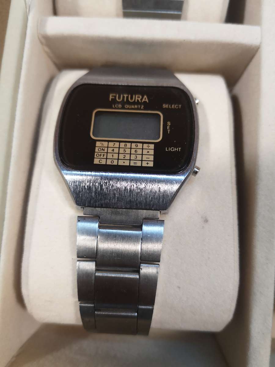 Stunning Gigantic Vintage 1980's Melody Watch Collection in a Display Case