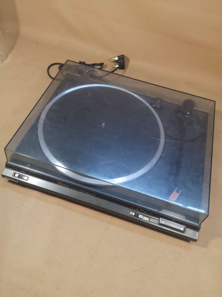 Technics SL-BD20 Belt Drive Automatic Turntable