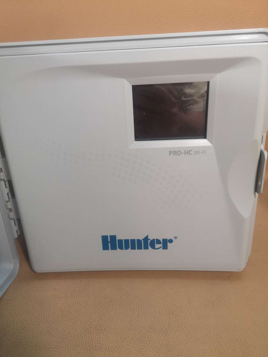 Hunter Pro-HC PHC-600 WiFi 6-Zone Station Hydrawise Outdoor Sprinkler Controller