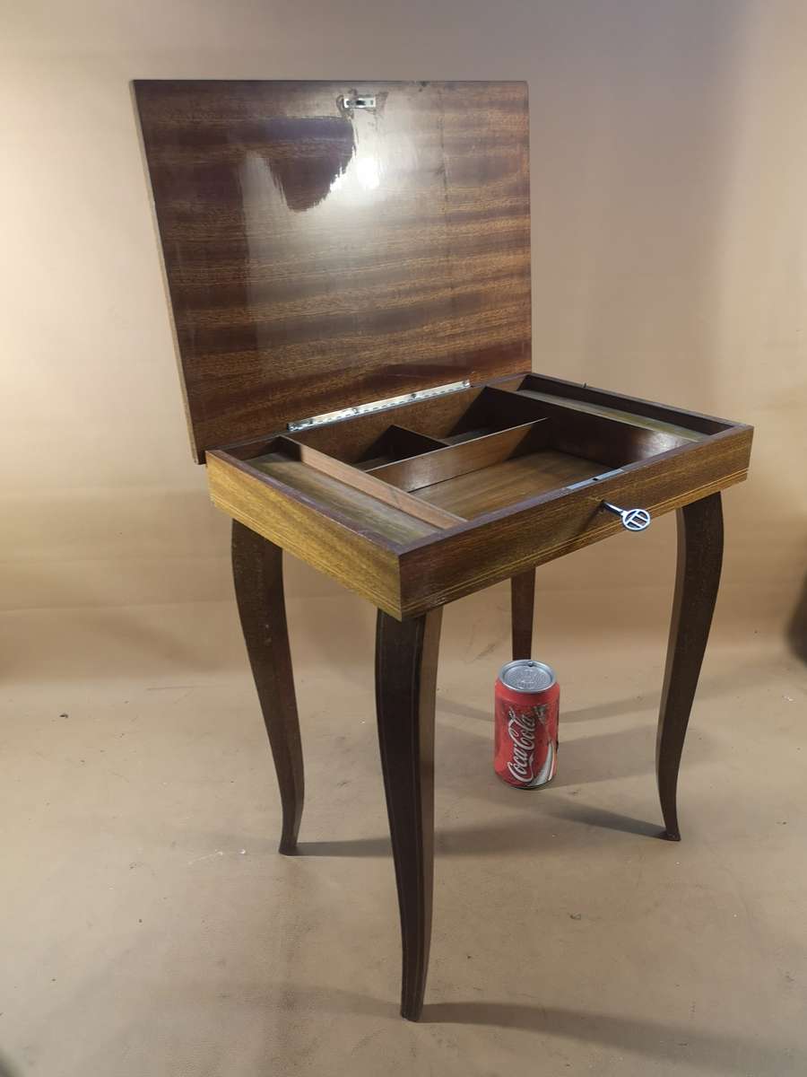 Beautiful Antique Sorrento Italy Mapsa Musical Jewellery Box Table