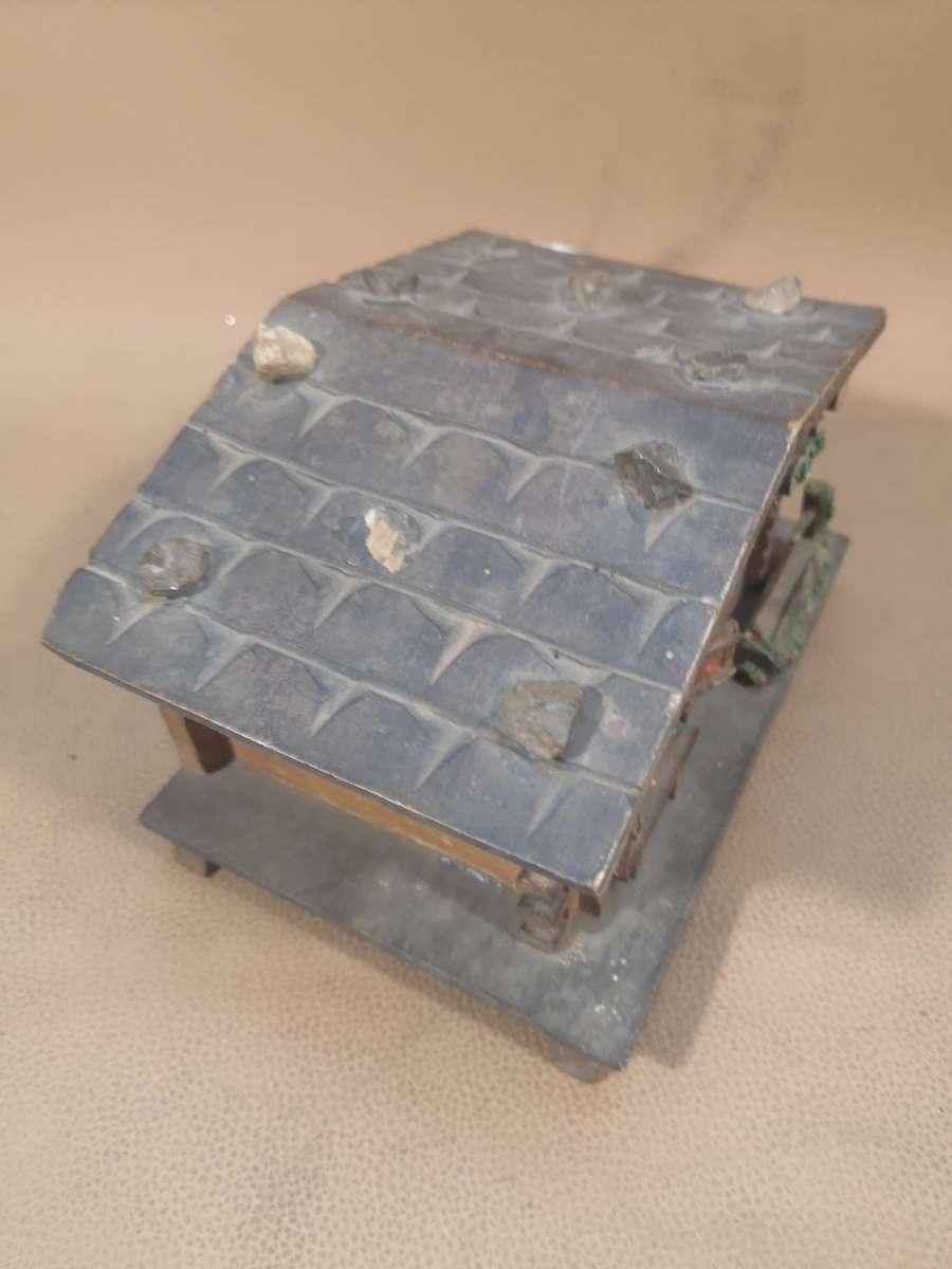 Miniature Vintage Swiss / Austrian Wooden Chalet Cabin Cottage Music Box