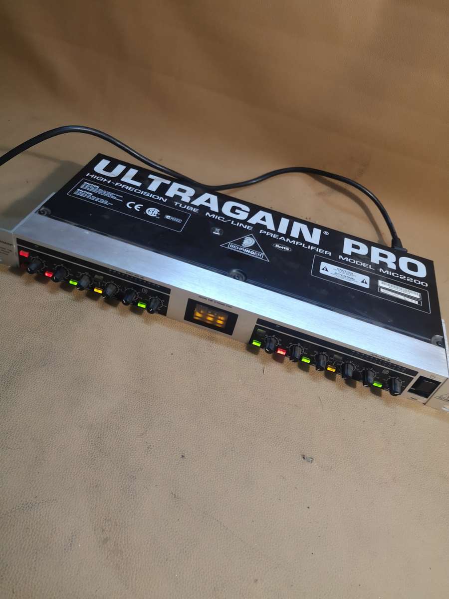 Behringer Ultragain Pro MIC2200 2-channel Tube Mic/Line Preamp Good Condition