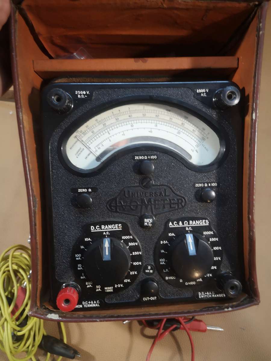 Vintage Avometer 8 Universal Multimeter + Original Case - Working Condition