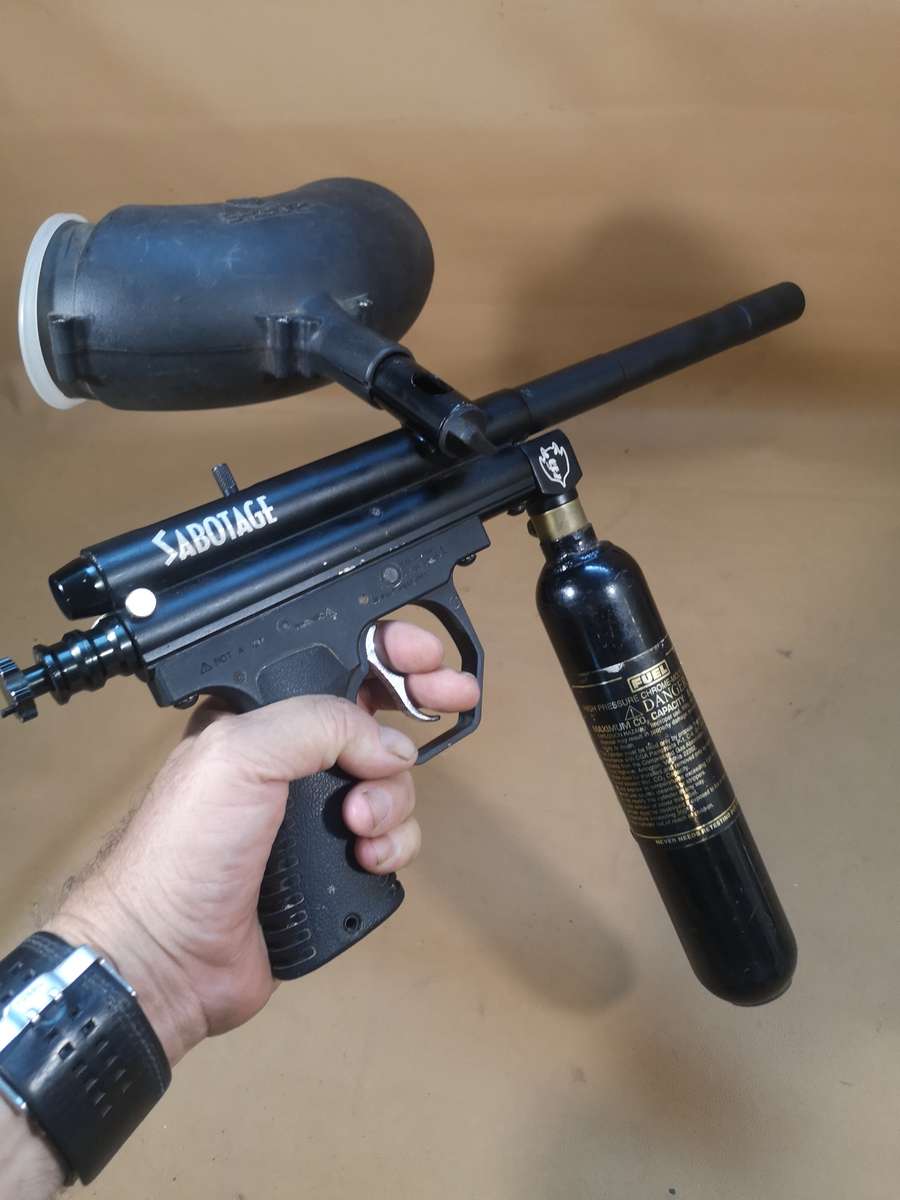 Complete Sabotage Paintball Gun with Hopper and Tank