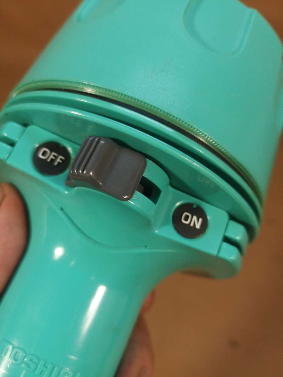 Toshiba Scuba Diving Underwater Flashlight Turquoise Made in Japan