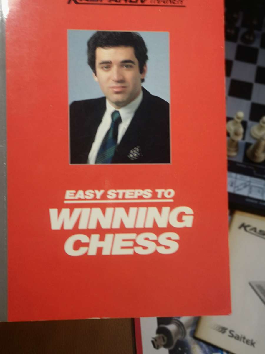 Vintage SAITEK KASPAROV MK 12 TRAINER Electronic Chess Computer Complete in Box