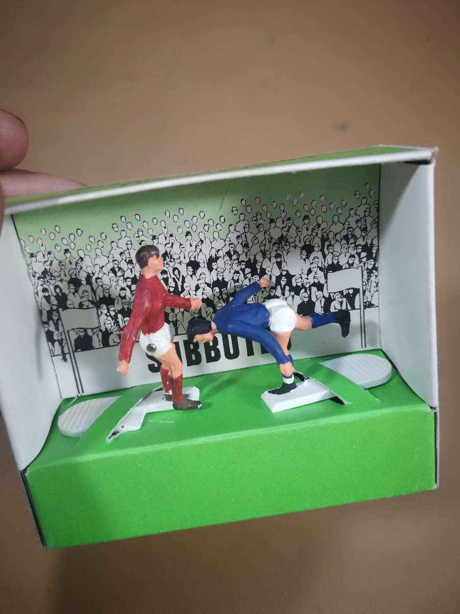 Rare Vintage Hand Painted SUBBUTEO Corner Kickers Football Team Players 00 Scale