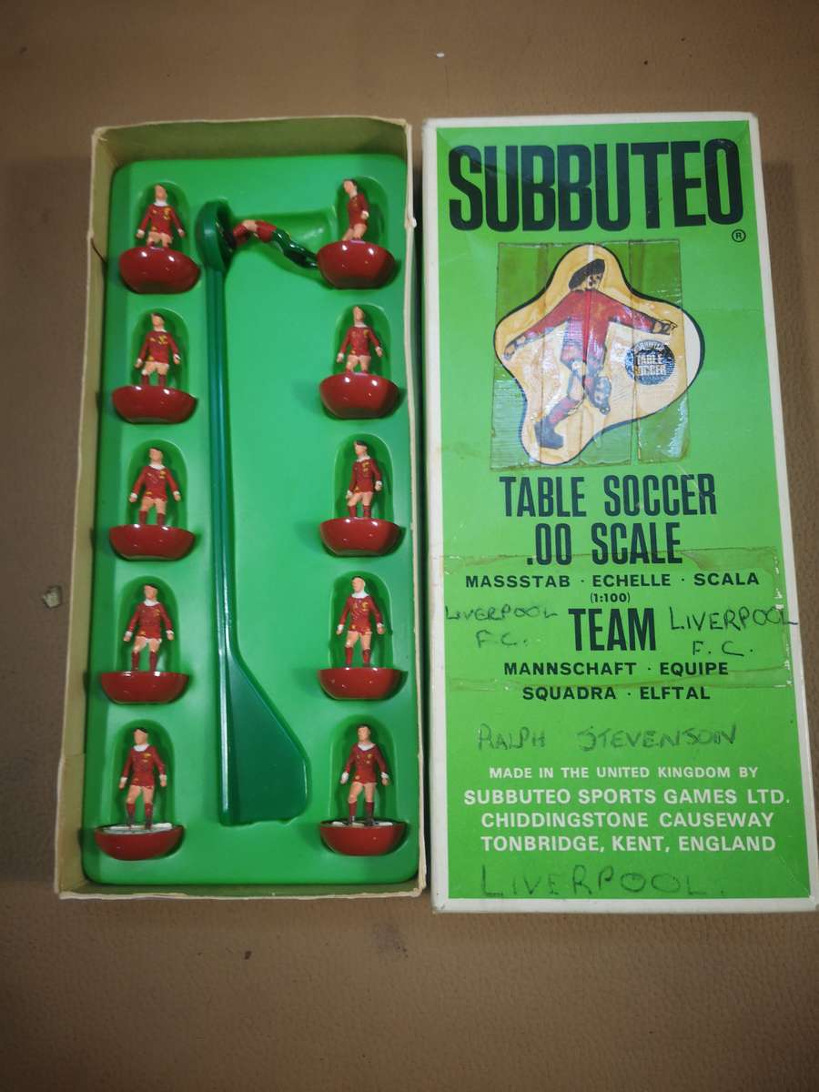 Rare Vintage Hand Painted SUBBUTEO Liverpool Football Team Players 00 Scale