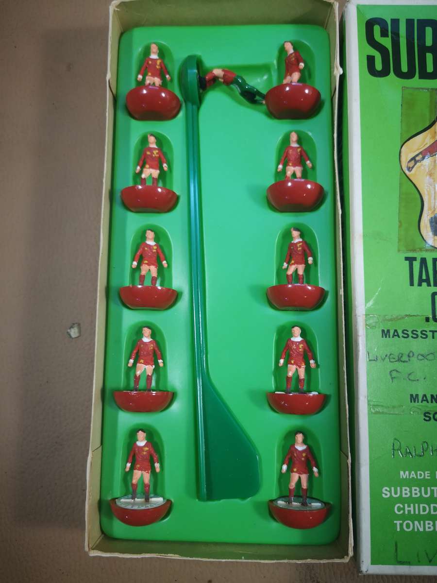 Rare Vintage Hand Painted SUBBUTEO Liverpool Football Team Players 00 Scale