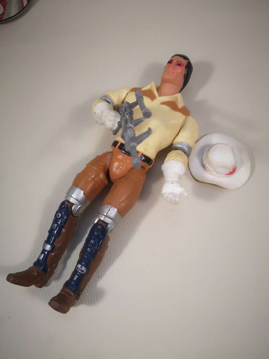 Vintage 1986 Mattel Filmation MARSHAL BRAVESTARR 8" Quick-Draw Action w/gun & Hat