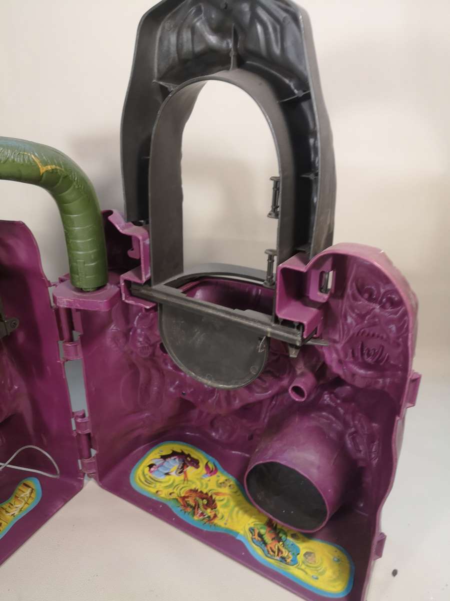 Rare Vintage 80's He-Man Masters of the Universe Snake Mountain Playset.