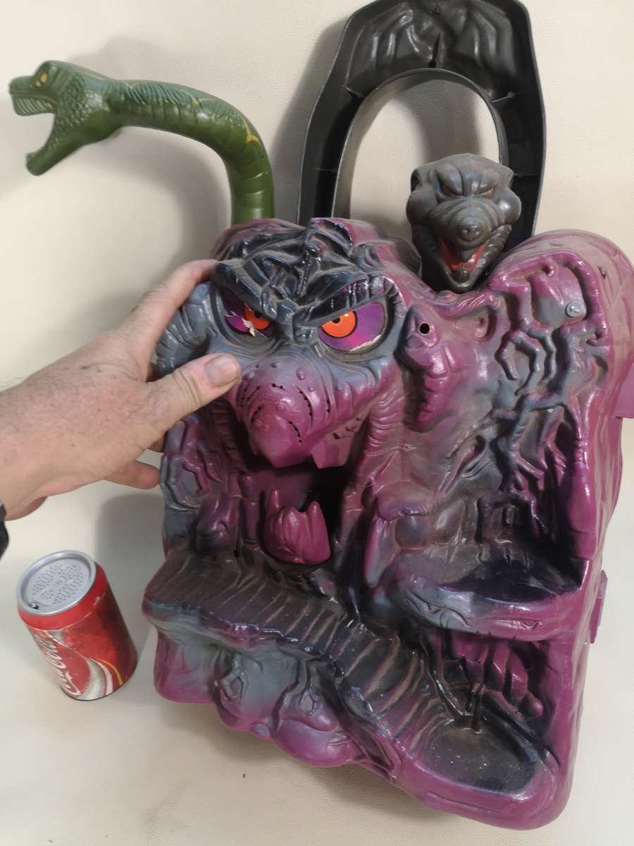 Rare Vintage 80's He-Man Masters of the Universe Snake Mountain Playset.