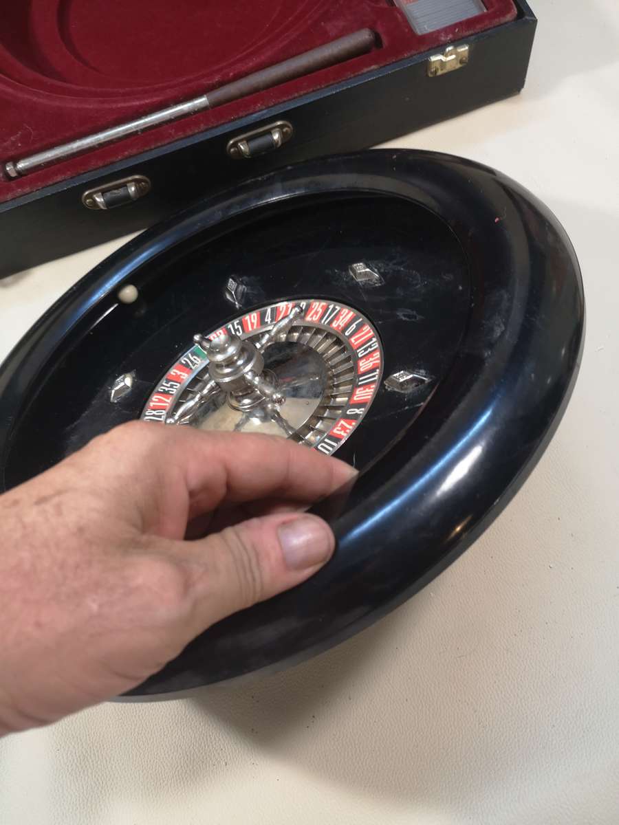 Vintage Apfv Rolland Roulette Set with Leather Case.