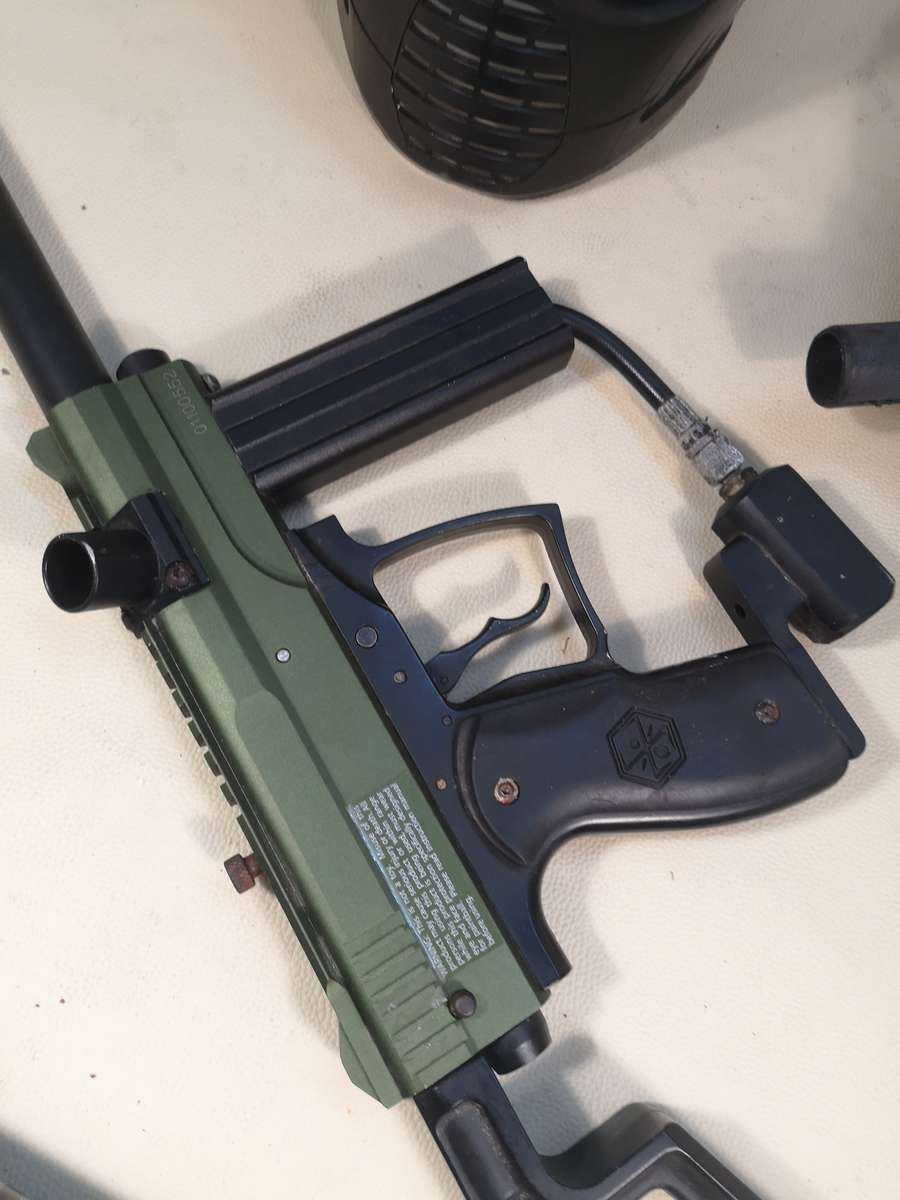 Complete Spyder MR1 Paintball Gun Combo