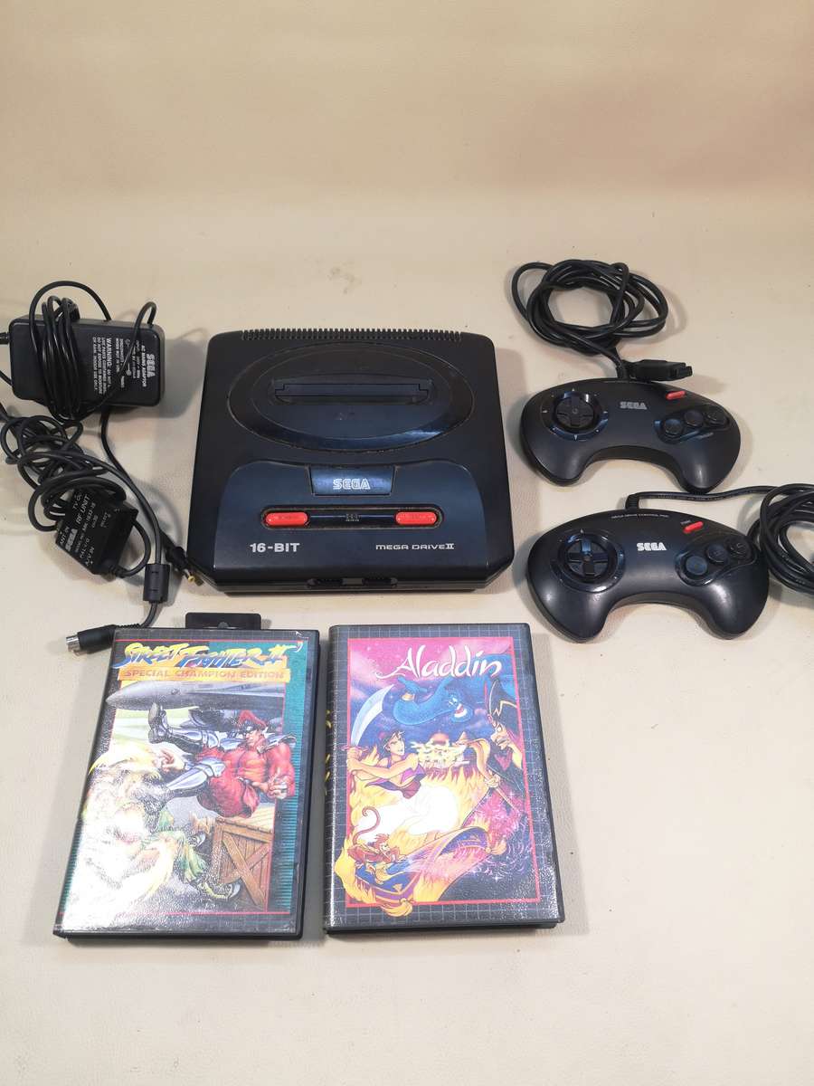 STUNNING FIND!! Vintage Original SEGA Mega Drive II 16 Bit Complete Bundle - Working Condition