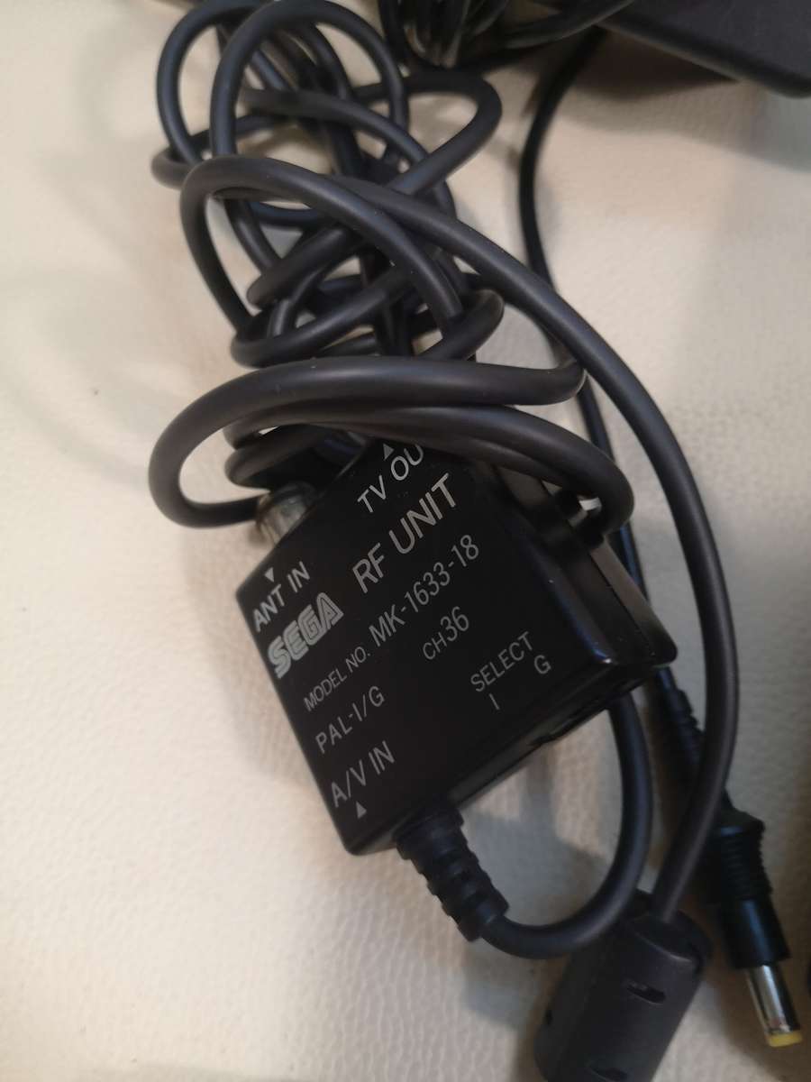 STUNNING FIND!! Vintage Original SEGA Mega Drive II 16 Bit Complete Bundle - Working Condition