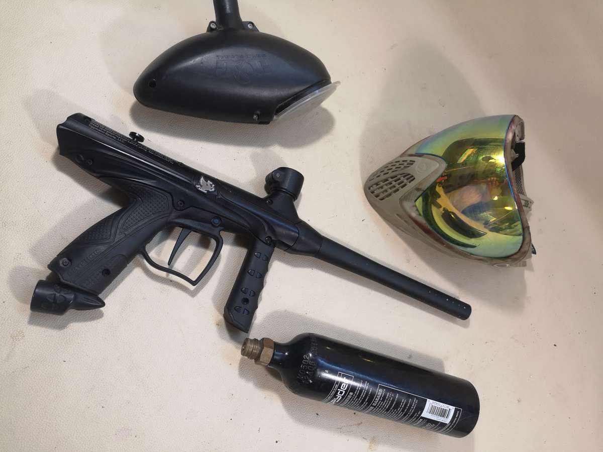 Complete Tippmann Gryphon Paintball Combo