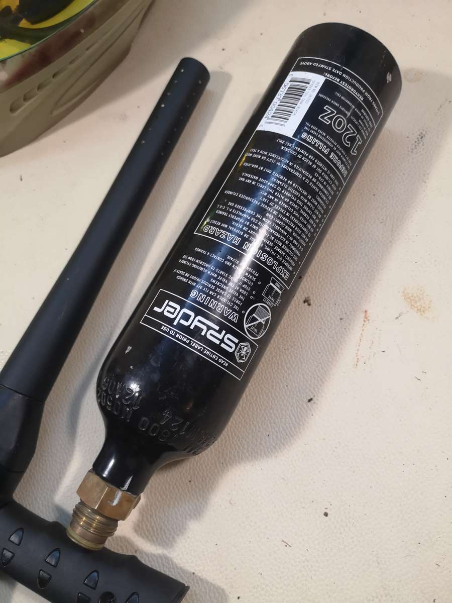 Complete Tippmann Gryphon Paintball Combo