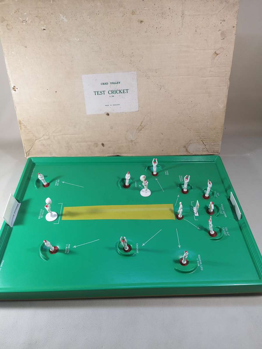 Vintage Test Cricket Board Game Chad Valley 1950's. - England