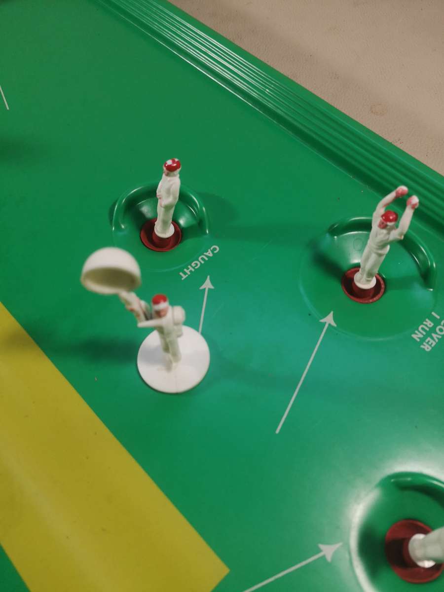 Vintage Test Cricket Board Game Chad Valley 1950's. - England