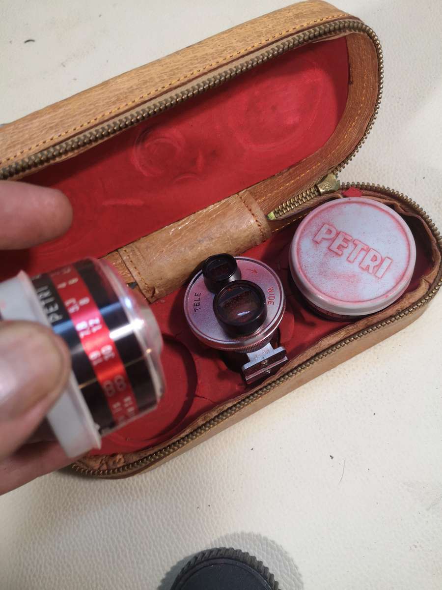 1959 Petri 2.8 Color Corrected Super "Green-O-Matic" with a Pouch Full of Petri Lenses