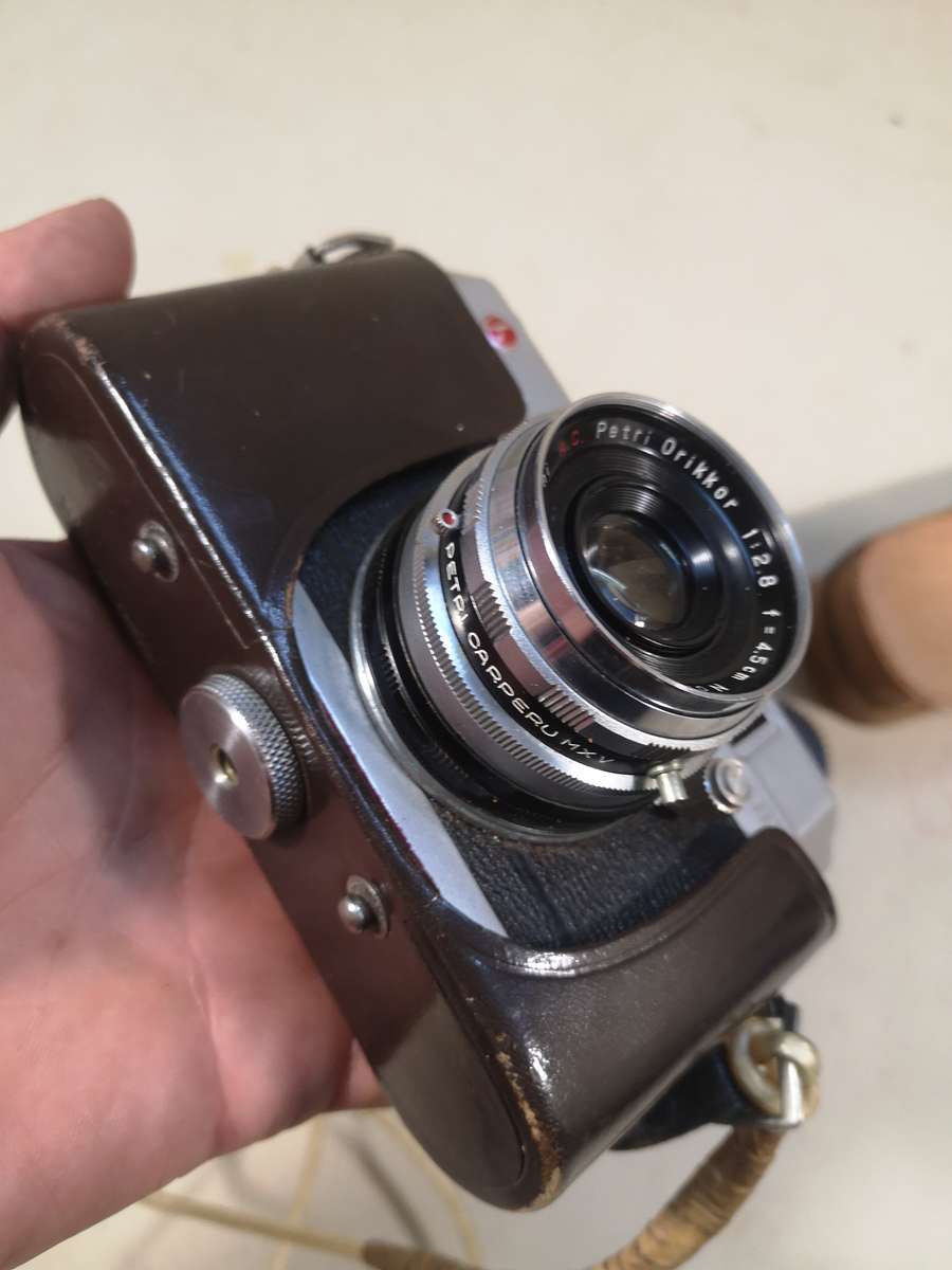 1959 Petri 2.8 Color Corrected Super "Green-O-Matic" with a Pouch Full of Petri Lenses