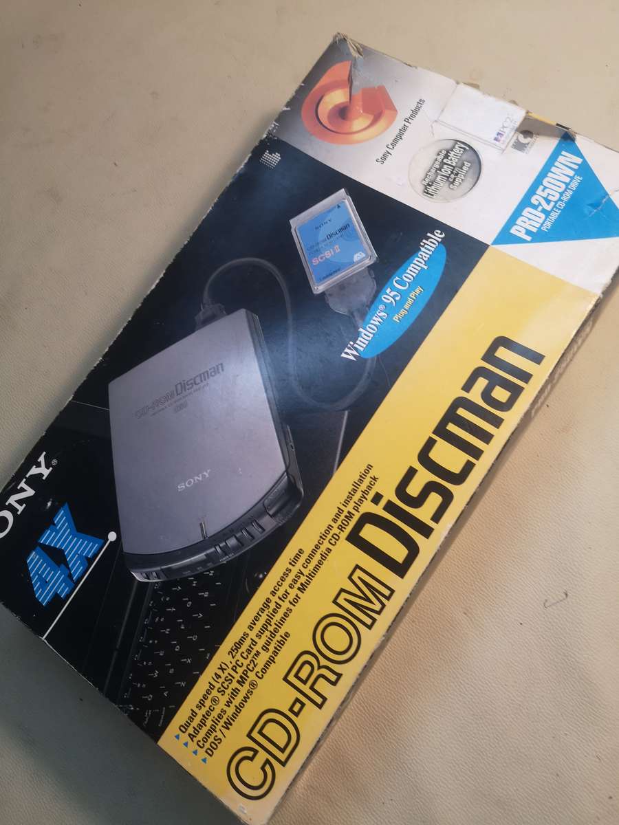 Complete Sony CD-ROM/PLAYER Discman Portable MODEL PRD-250WN Never Used Like New in  Box