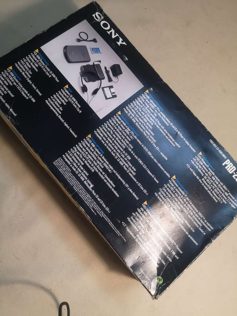 Complete Sony CD-ROM/PLAYER Discman Portable MODEL PRD-250WN Never Used Like New in  Box