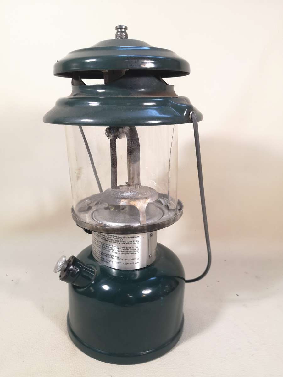 Vintage Coleman Model 286A Adjustable One Mantle Lantern Made in USA