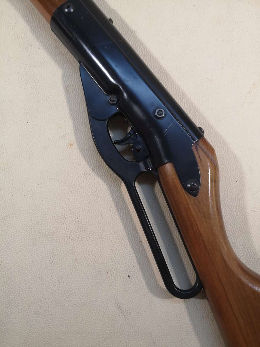 Vintage 1984 Daisy Model 95B Lever Action Wooden Stock Pneumatic Air Rifle