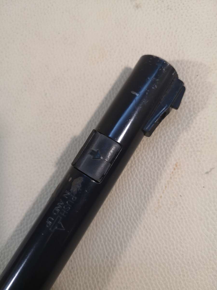 Vintage 1984 Daisy Model 95B Lever Action Wooden Stock Pneumatic Air Rifle