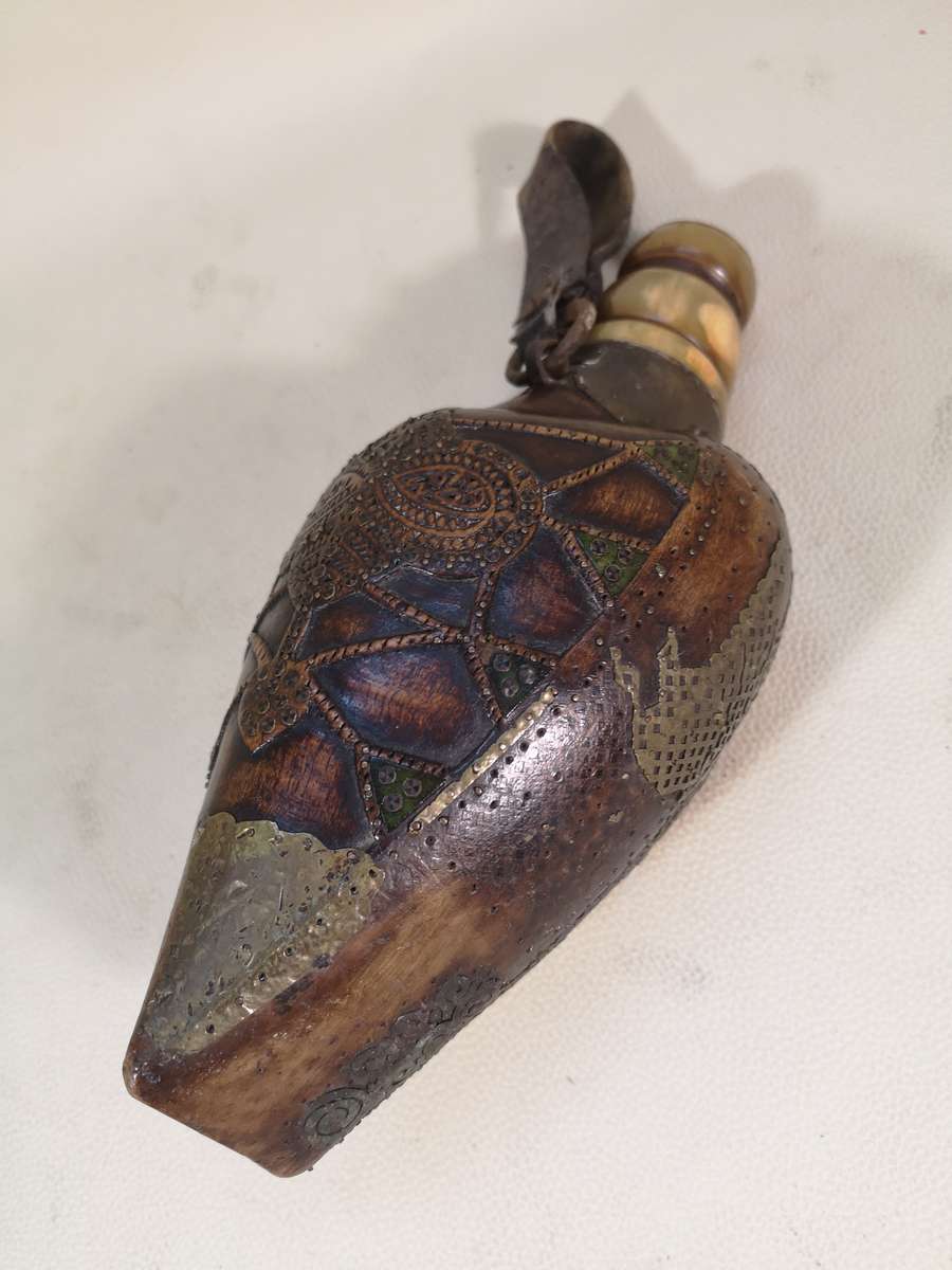 LATE 18TH CENTURY TURKISH, OTTOMAN EMPIRE HEART SHAPED POWDER FLASK