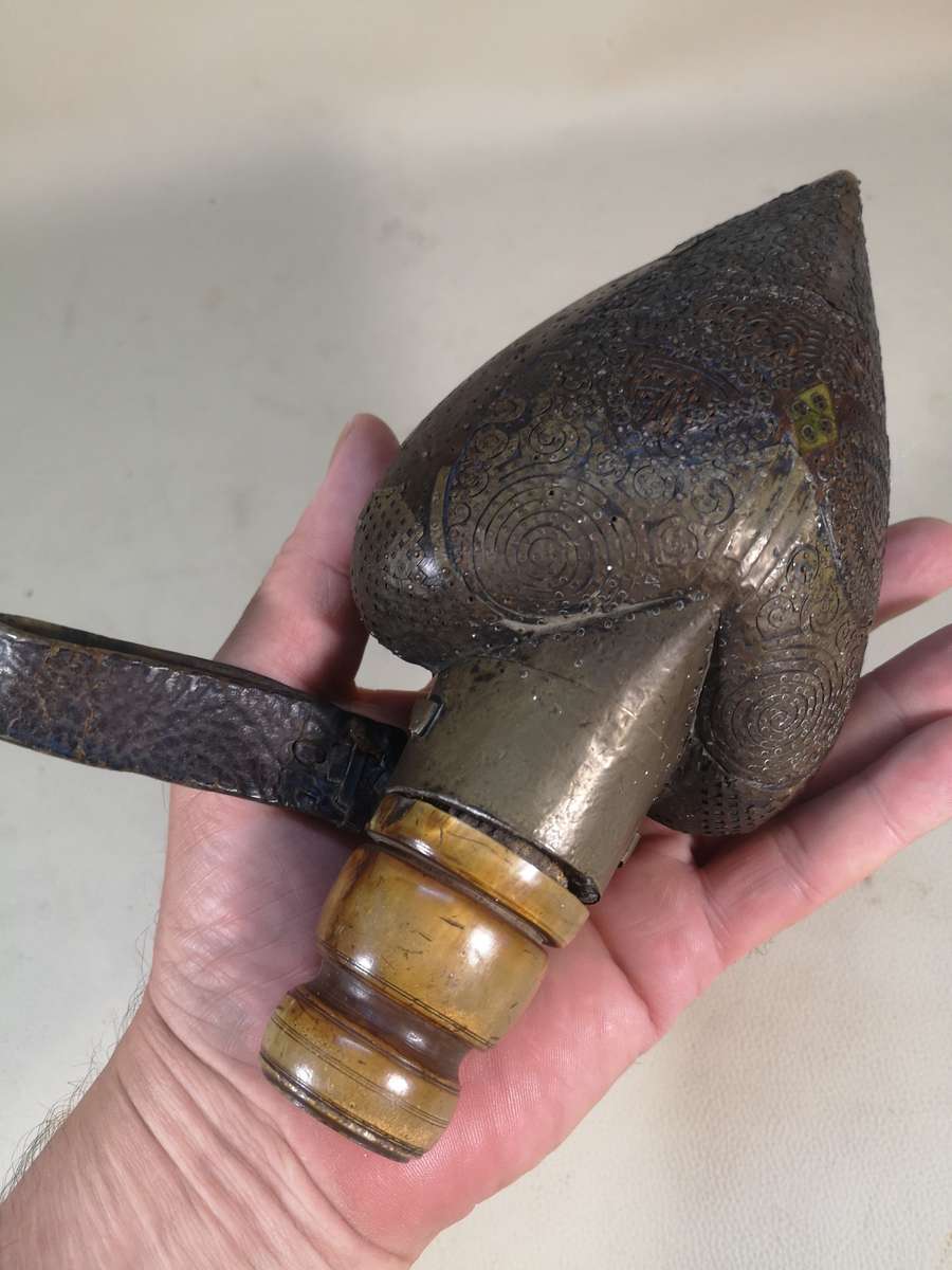 LATE 18TH CENTURY TURKISH, OTTOMAN EMPIRE HEART SHAPED POWDER FLASK