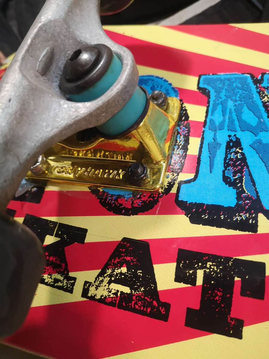 Awesome!! Vintage Tony Hawk Skateboard With Original Lizzard Skateboard Rucksack