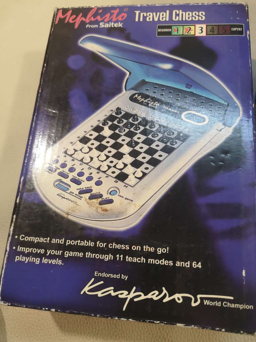 Kasparov Saitek Advanced Travel Chess Computer from Mephisto 64 levels
