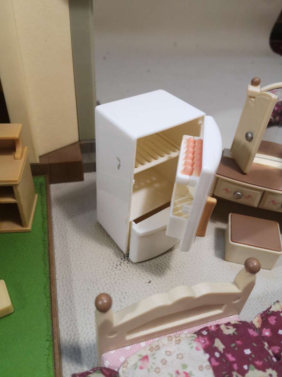 Magnificent Large Vintage Sylvanian Families red roof house  With all accessories and characters