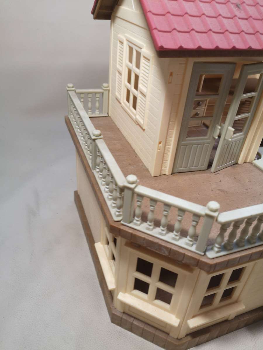 Magnificent Large Vintage Sylvanian Families red roof house  With all accessories and characters